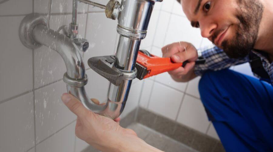Professional sink repair in Lakeshore, CA